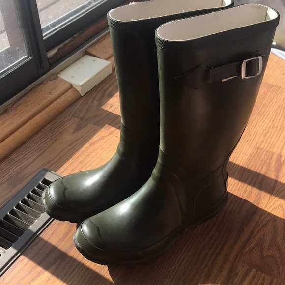 LL Bean Rain Boots size 6 - Picture 1 of 5